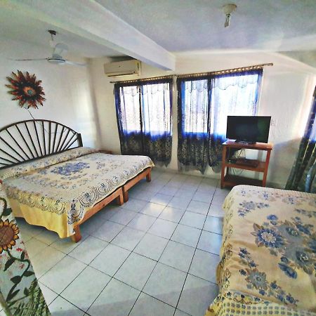 Hotel Amueblados Gaby Сіуатанехо Екстер'єр фото